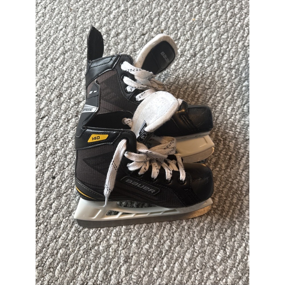 Bauer Supreme Ice Hockey Youth Skates Size 1